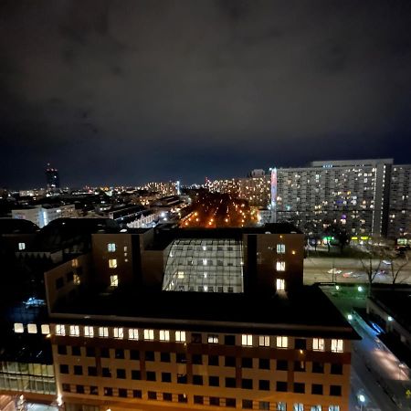 Murano Apartaments Atrium Varşovia Exterior foto