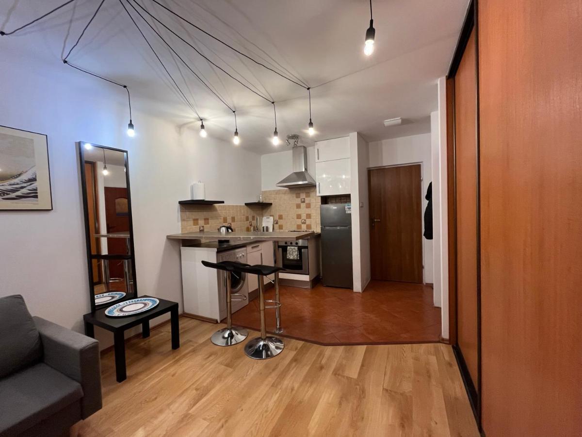 Murano Apartaments Atrium Varşovia Exterior foto